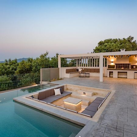 Villa Moonstone Mouzákion Exteriér fotografie